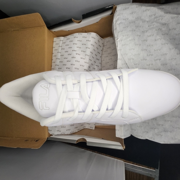 Fila Boca on the 8s Mens size 14 triple white sneaker shoes - Picture 8 of 11